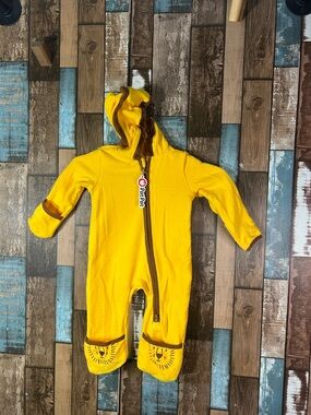 PatPat Bright Yellow Hooded Lion Footed One-Piece